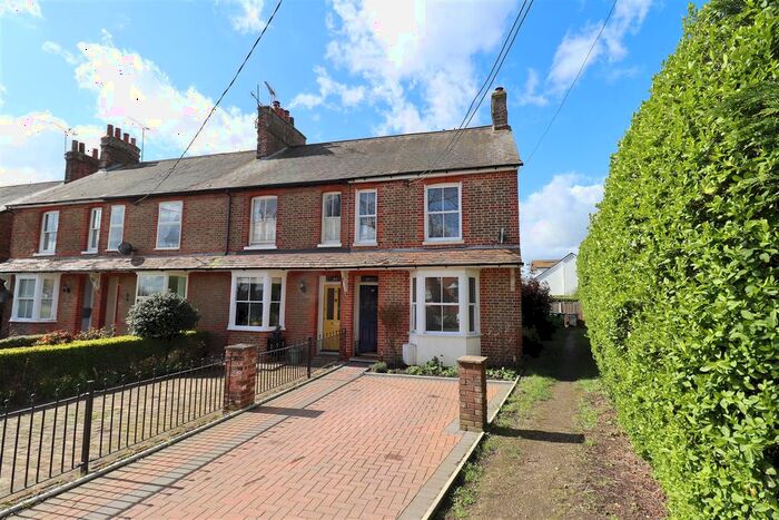 3 Bedroom End Of Terrace House To Rent In Station Road, Braintree, CM7