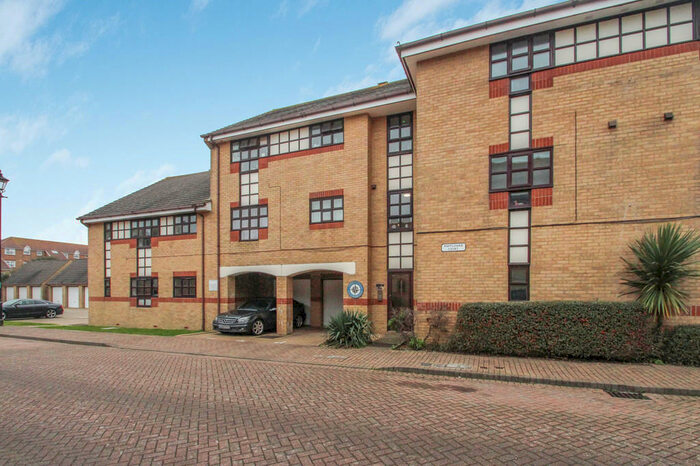 2 Bedroom Flat To Rent In Emerald Quay, Shoreham-by-Sea, BN43