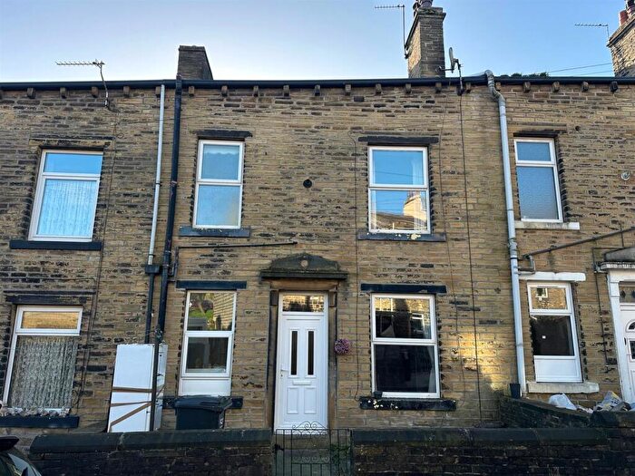 2 Bedroom Terraced House For Sale In Dalton Street, Sowerby Bridge, HX6