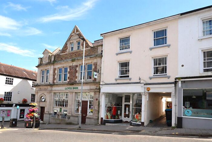 3 Bedroom Mews For Sale In High Street, Bideford, EX39