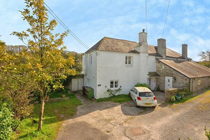 3 Bedroom Character Property For Sale In Arcadia Road, Elburton, PL9