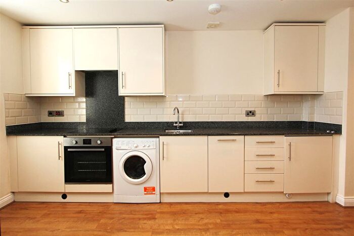 1 Bedroom Flat To Rent In Brunswick Court, Leeds, LS2