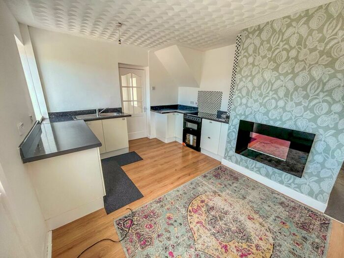 3 Bedroom Semi Detached House For Sale In Rutherford Close, Guide Post