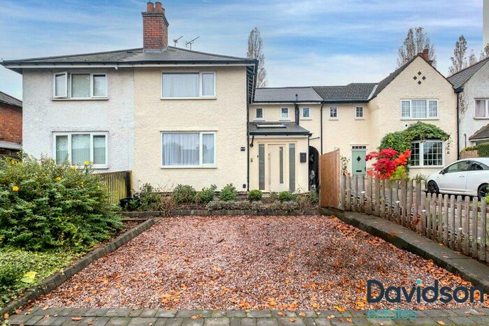 3 Bedroom Terraced House To Rent In Linden Road, Bournville, Birmingham, B30