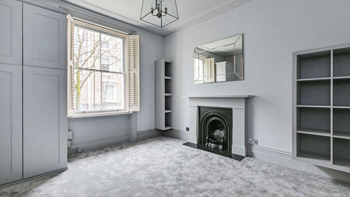 Studio To Rent In Ifield Road, London, SW10