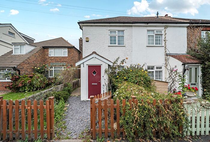 2 Bedroom End Terrace House For Sale In Honeycrock Lane, Redhill, Surrey, RH1