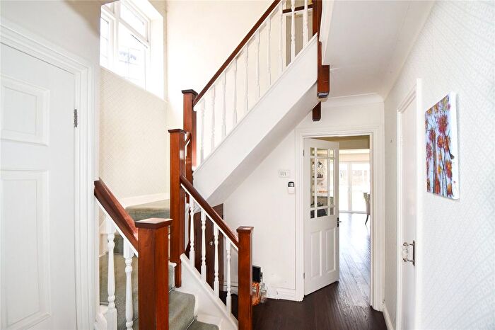 3 Bedroom Detached House For Sale In Charles Street, Uxbridge, UB10