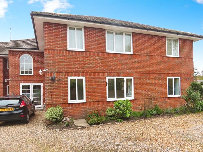 2 Bedroom Flat For Sale In Old Granary Lane, Amesbury, Salisbury, SP4