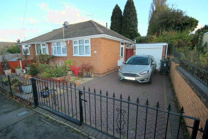 2 Bedroom Semi-Detached Bungalow To Rent In Cradley Fields, Halesowen, B63