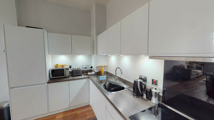 2 Bedroom Flat To Rent In Tate House, New York Road, City Centre, Leeds, LS2