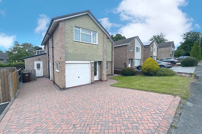 4 Bedroom Detached House For Sale In Whiston Grange, Rotherham, S60