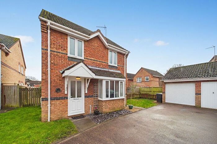 3 Bedroom Detached House For Sale In Mallow Road, Thetford, IP24