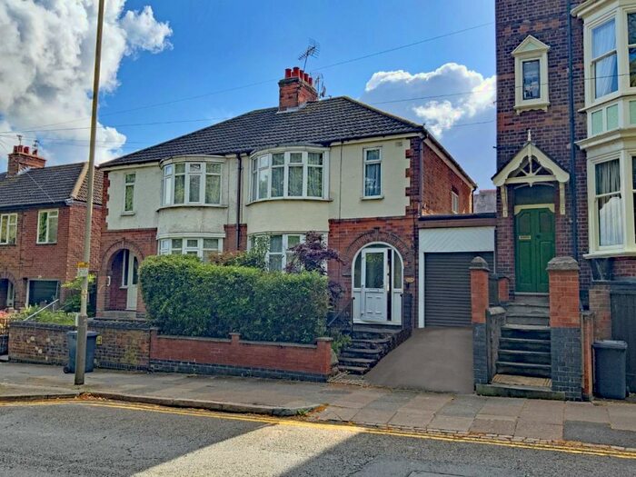 Houses for sale & to rent in LE3 9AS, Buckminster Road, Fosse Leicester