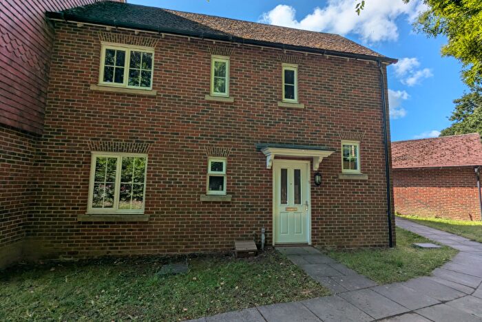 3 Bedroom End Of Terrace House For Sale In Orlestone View, Hamstreet, TN26