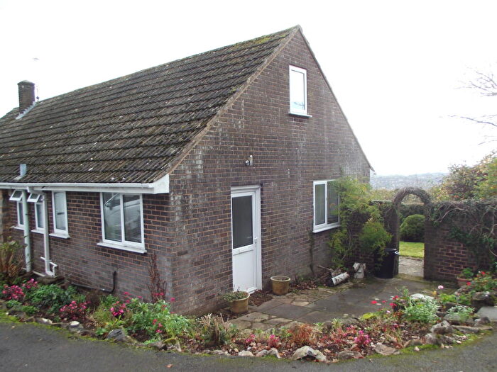 Flat To Rent In Stoke Hill, Exeter, EX4