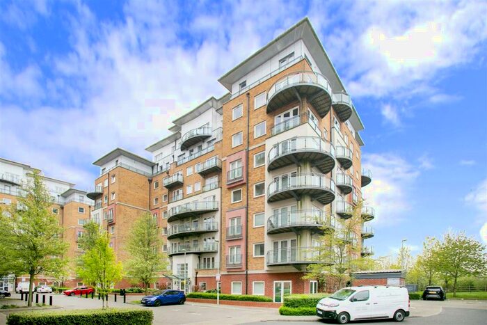 2 Bedroom Apartment To Rent In Winterthur Way, Victory Hill, Basingstoke, RG21