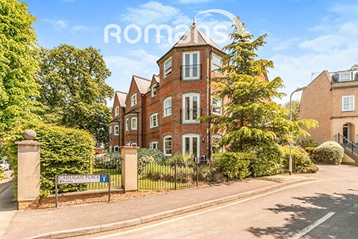 2 Bedroom Flat To Rent In Cadugan Place, Addington Road, Reading, RG1