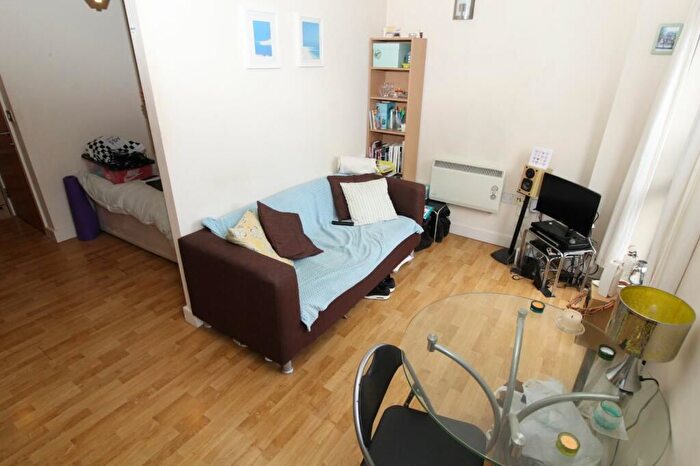1 Bedroom Flat For Sale In Collier Street, Manchester, M3