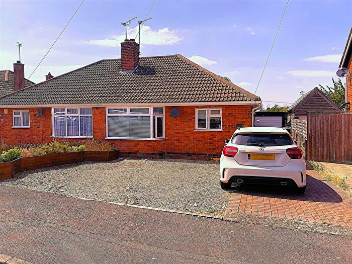 2 Bedroom Semi-Detached Bungalow For Sale In Coplow Crescent, Syston, Leicester, LE7