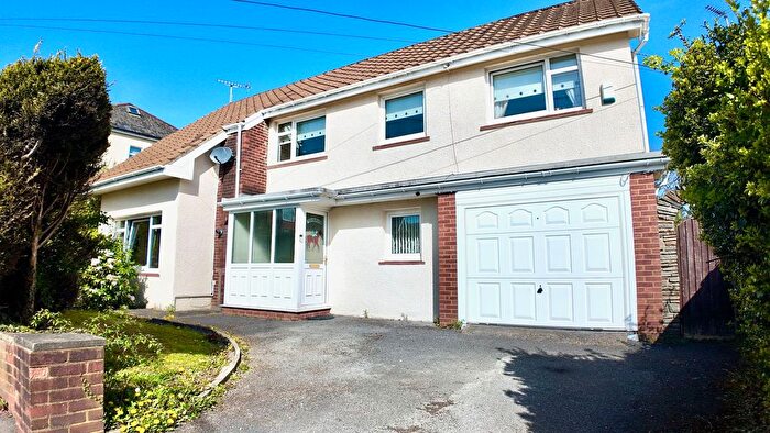 4 Bedroom Detached House For Sale In Sunnybank Road, Blackwood, NP12