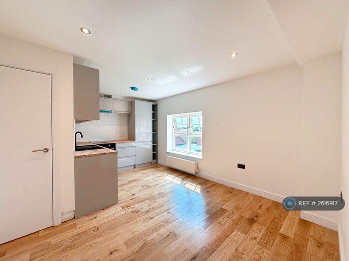1 Bedroom Flat To Rent In Mawsley, Kettering, NN14