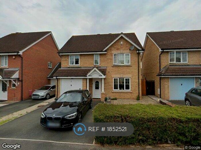 4 Bedroom Detached House To Rent In Shipley Drive, Swindon, SN25