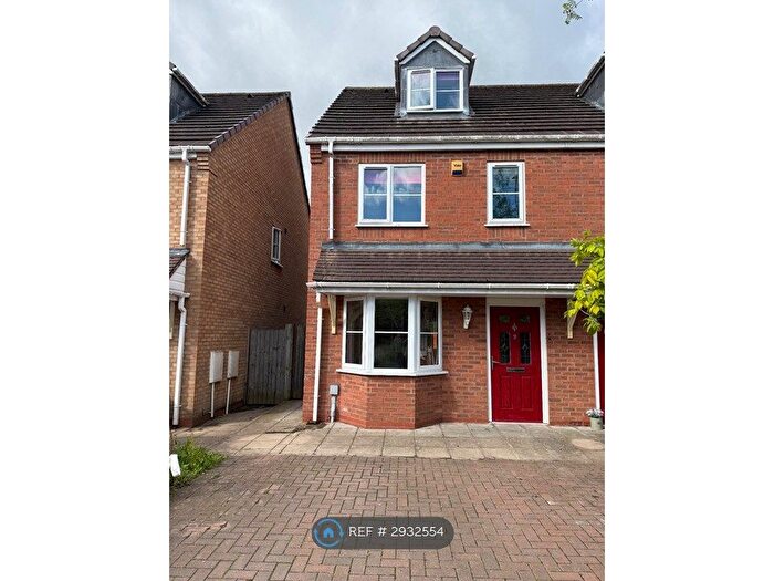 3 Bedroom Semi-Detached House To Rent In York Court, Cannock, WS12