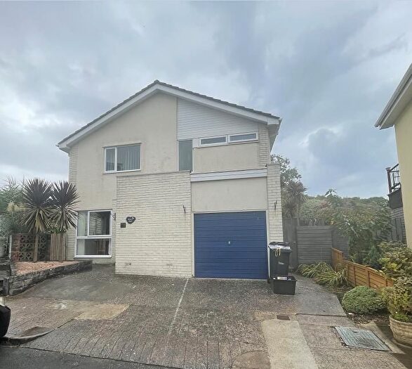 3 Bedroom Property To Rent In Warwick Close, Torquay, TQ1