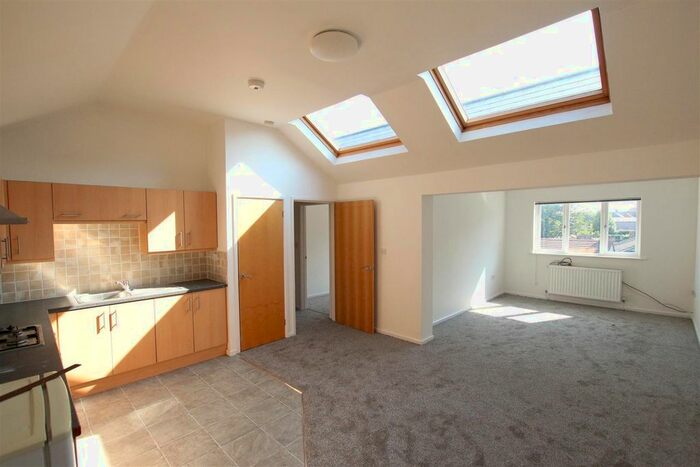 1 Bedroom Flat To Rent In Haines Road, Northampton, NN4