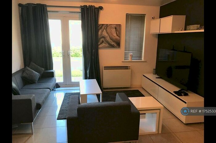 1 Bedroom Flat To Rent In Clarendon Court, North Harrow, Harrow, HA2