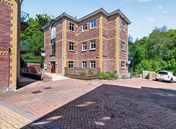 2 Bedroom Apartments For Sale In Glenburn Manor, Belfast, BT17