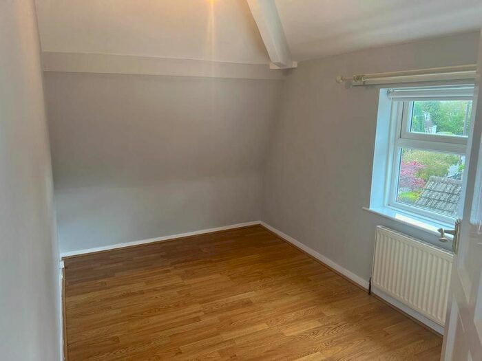 3 Bedroom Semi-detached House To Rent In Green Walk, Gatley, SK8