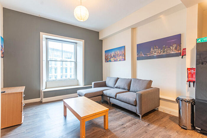 5 Bedroom Flat To Rent In L Morrison Street, Edinburgh, EH3