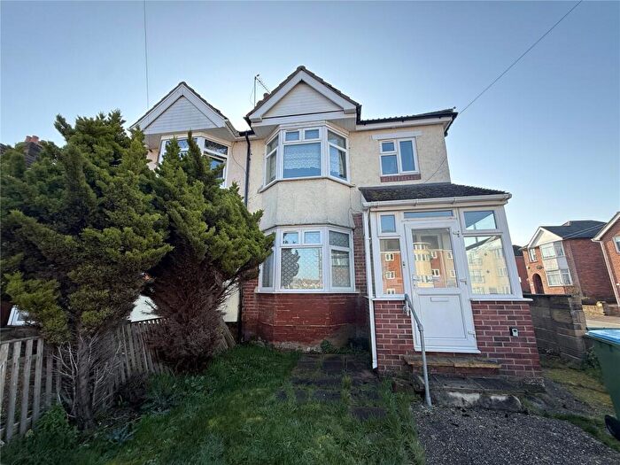3 Bedroom Semi Detached House To Rent In Vespasian Road, Southampton, Hampshire, SO18
