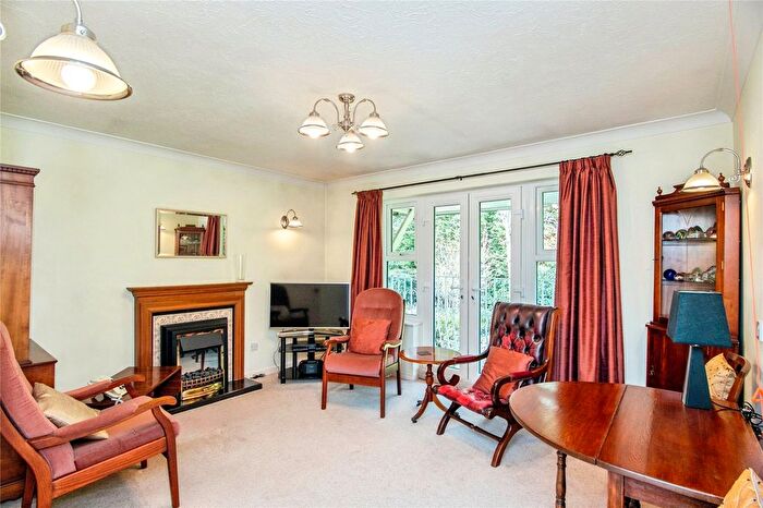 2 Bedroom Flat For Sale In Rowan Court (Droitwich), Droitwich, WR9