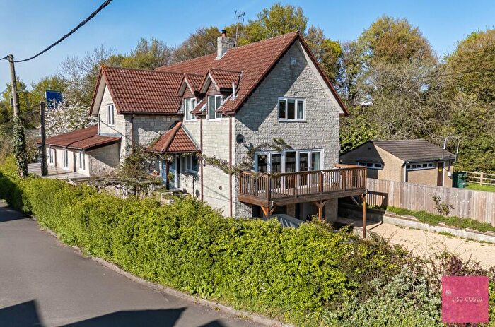 4 Bedroom Detached House For Sale In Sandy Lane, Aust, BS35
