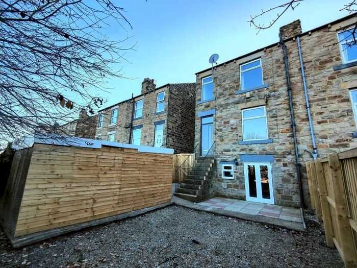 2 Bedroom Terraced House To Rent In Commonside, Batley, WF17