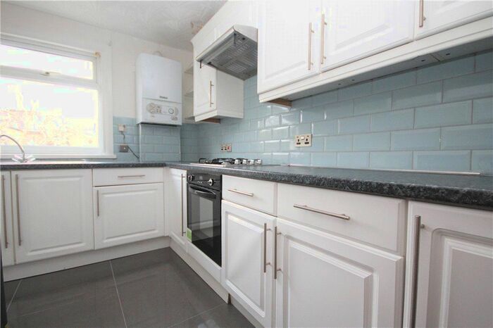 1 Bedroom Flat To Rent In Melbourne Grove, London SE22