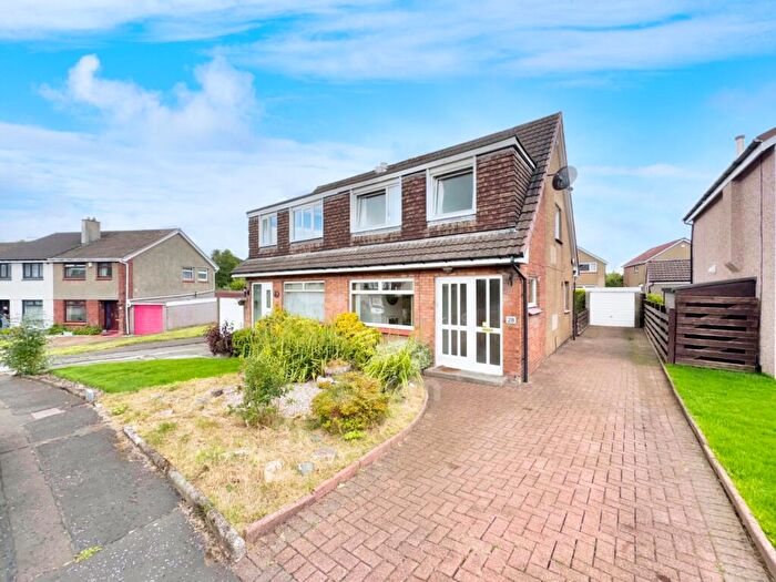 3 Bedroom Semi-Detached House For Sale In Crummock Gardens, Beith, KA15