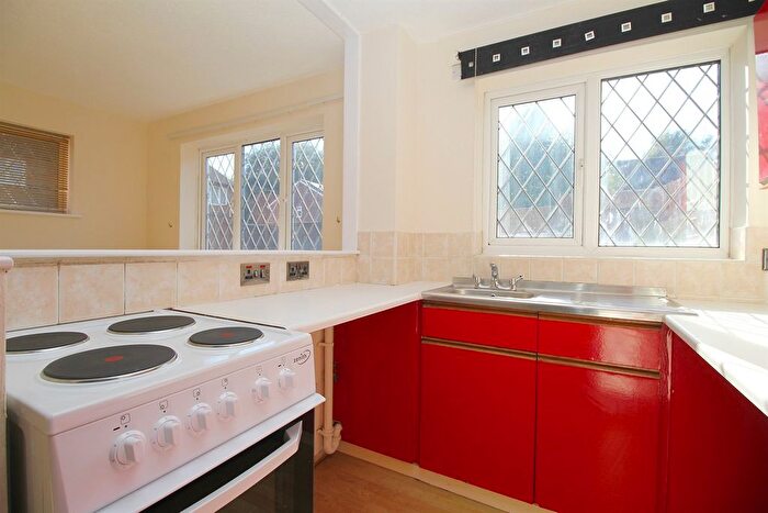 1 Bedroom Villa To Rent In Warren Drive, Leicester, LE4