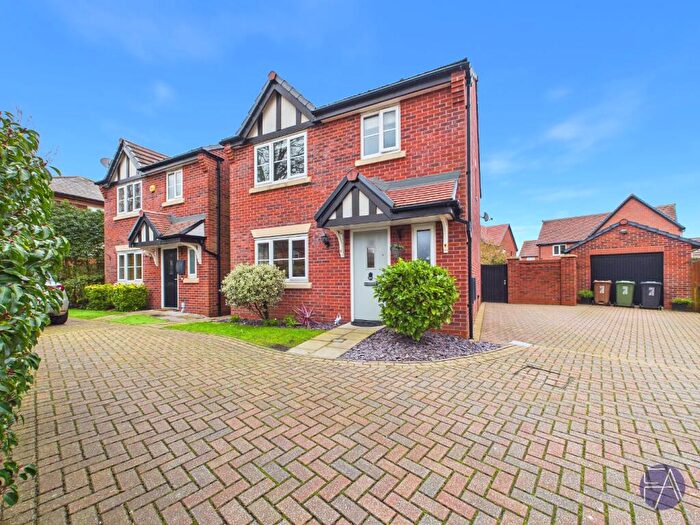 3 Bedroom Detached House For Sale In Under Hill Close, Ainsdale, Merseyside, PR8