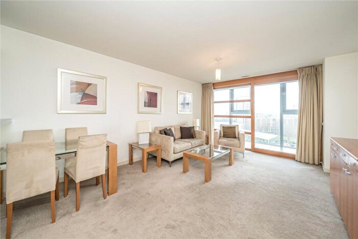 1 Bedroom Apartment To Rent In Falcon Wharf, Lombard Road, Battersea, London, SW11