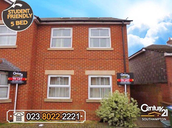 5 Bedroom End Of Terrace House To Rent In |Ref: |, Avenue Road, Southampton, SO14
