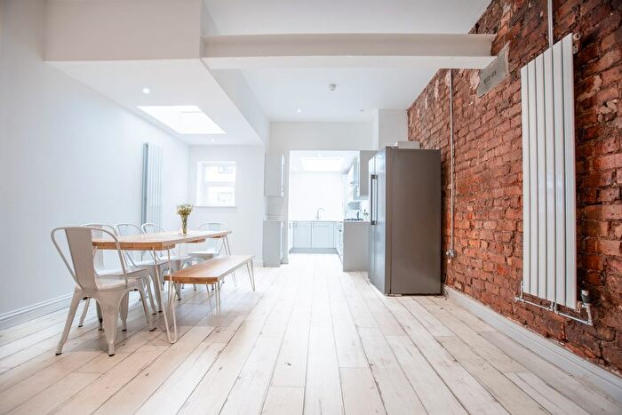 6 Bedroom Semi-Detached House To Rent In Thornycroft Road, Liverpool, L15