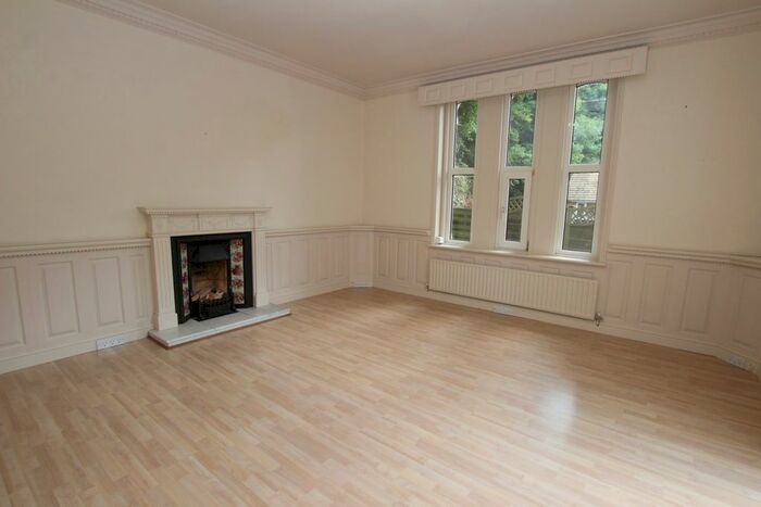 2 Bedroom Flat To Rent In Lenton Road, The Park, Nottingham, NG7
