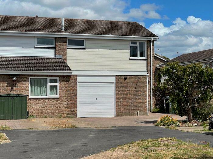 3 Bedroom End Of Terrace House To Rent In Kennet Close, Wantage, OX12