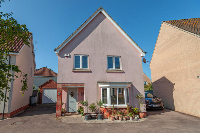4 Bedroom Detached House For Sale In Swallows Close, Hollesley, IP12