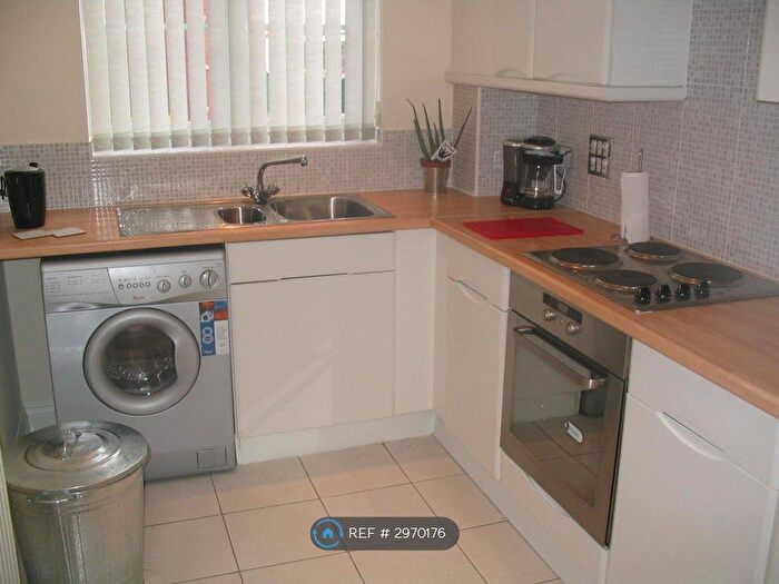 2 Bedroom Flat To Rent In Firbank, Bamber Bridge, Preston, PR5