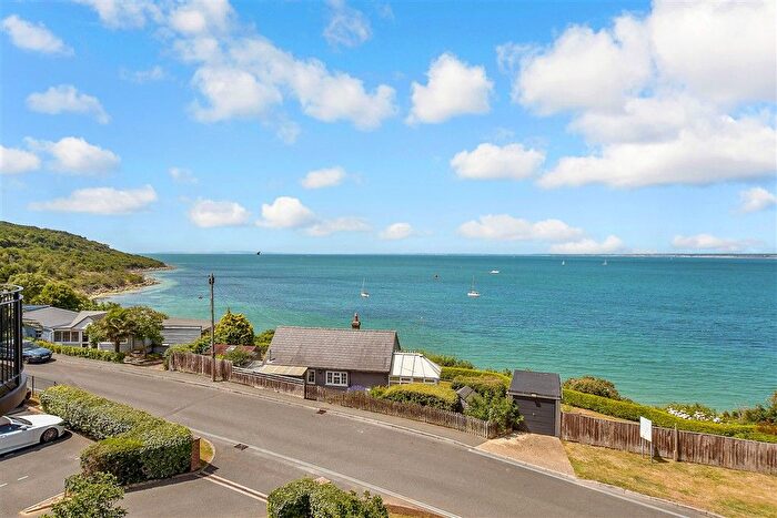3 Bedroom Flat For Sale In Cliff Road, Totland Bay, Isle Of Wight, PO39