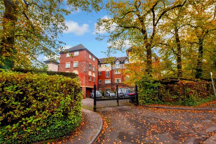 2 Bedroom Flat To Rent In Longley Road, Worsley, Manchester, M28